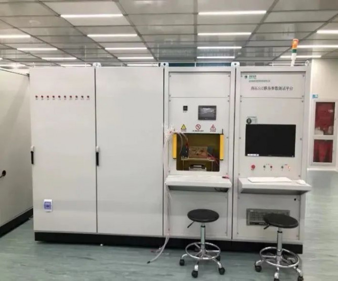 Self-developed 25kV / 4kA SiC device static testing platform
