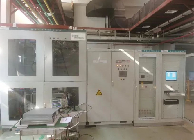 Continuous operation test of 6.5kV / 400A SiC MOSFET device