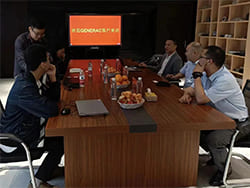 Negociar la cooperación con la delegación de Generac
